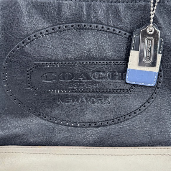 Coach Hamptons Weekend Perforated Tote Black Cream Leather Large Shoulder Bag - Picture 4 of 16